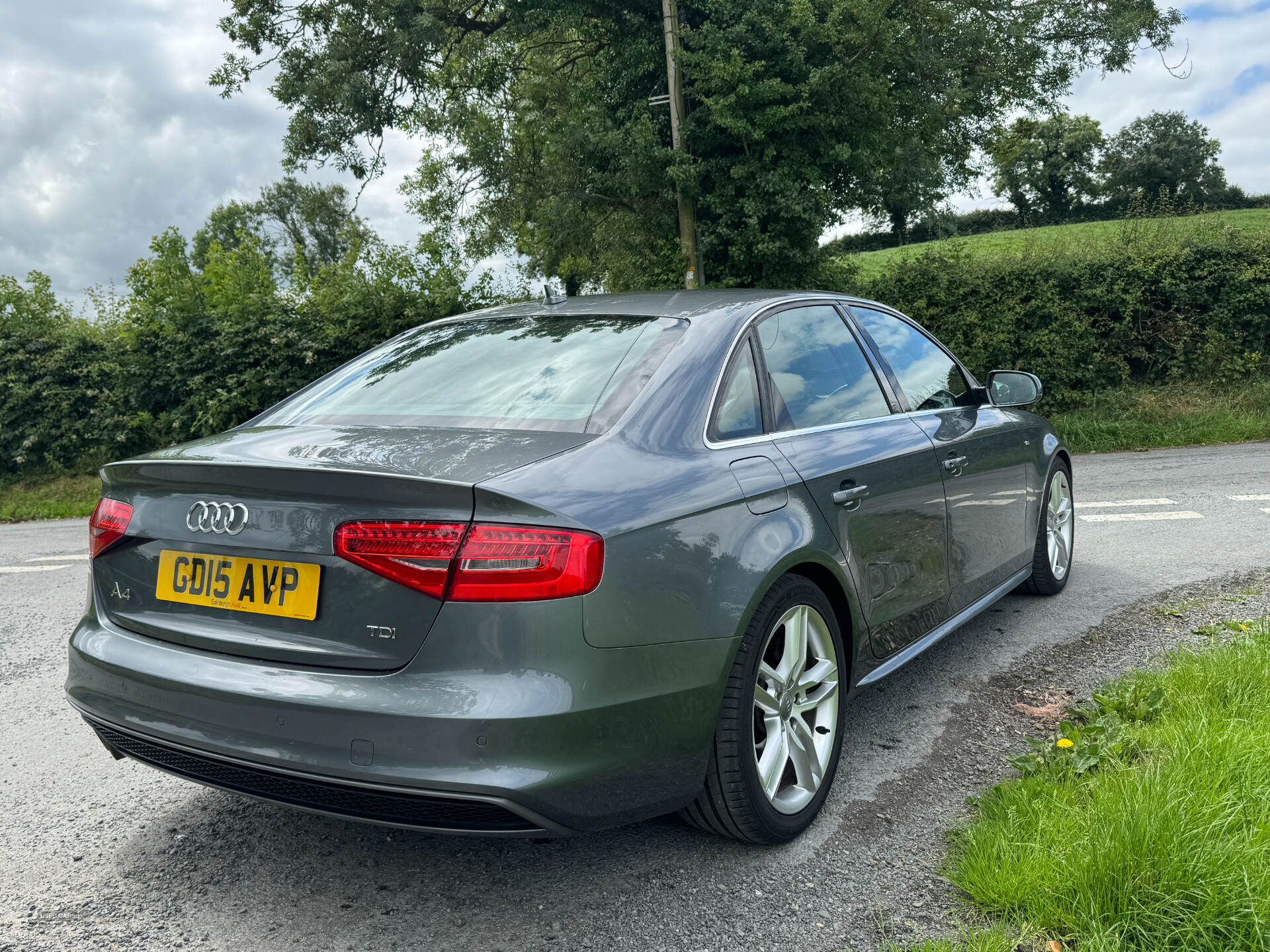 May 2015 Audi A4 2.0 TDI 150 S Line 4dr