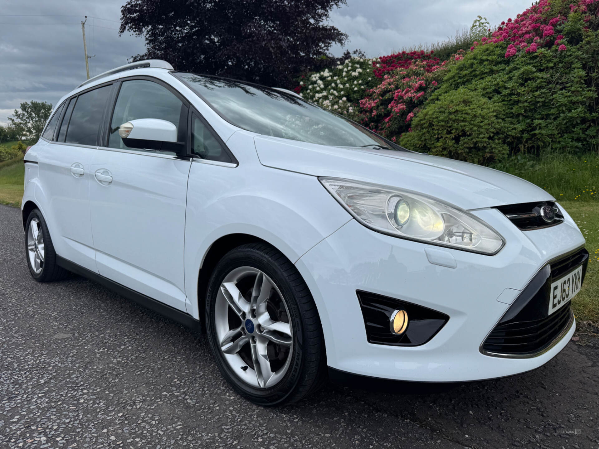 Dec 2013 Ford Grand C-MAX 1.6 TDCi Titanium X 5dr