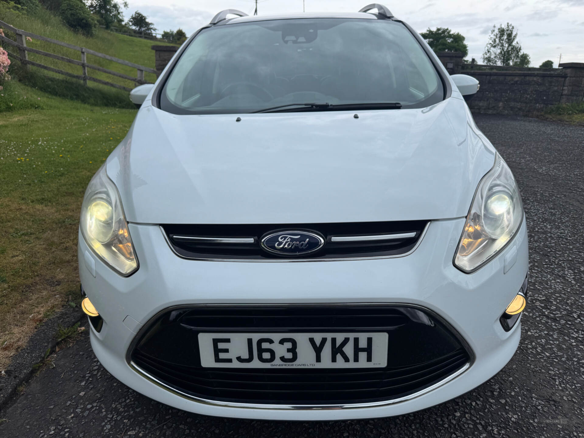 Dec 2013 Ford Grand C-MAX 1.6 TDCi Titanium X 5dr
