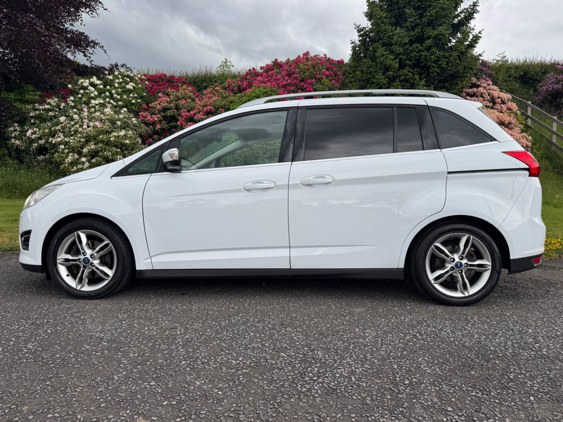 Dec 2013 Ford Grand C-MAX 1.6 TDCi Titanium X 5dr