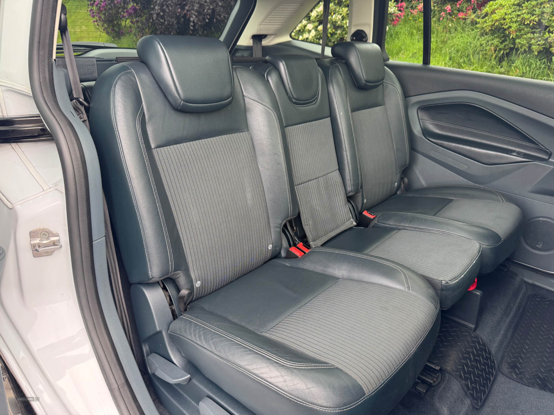 Dec 2013 Ford Grand C-MAX 1.6 TDCi Titanium X 5dr