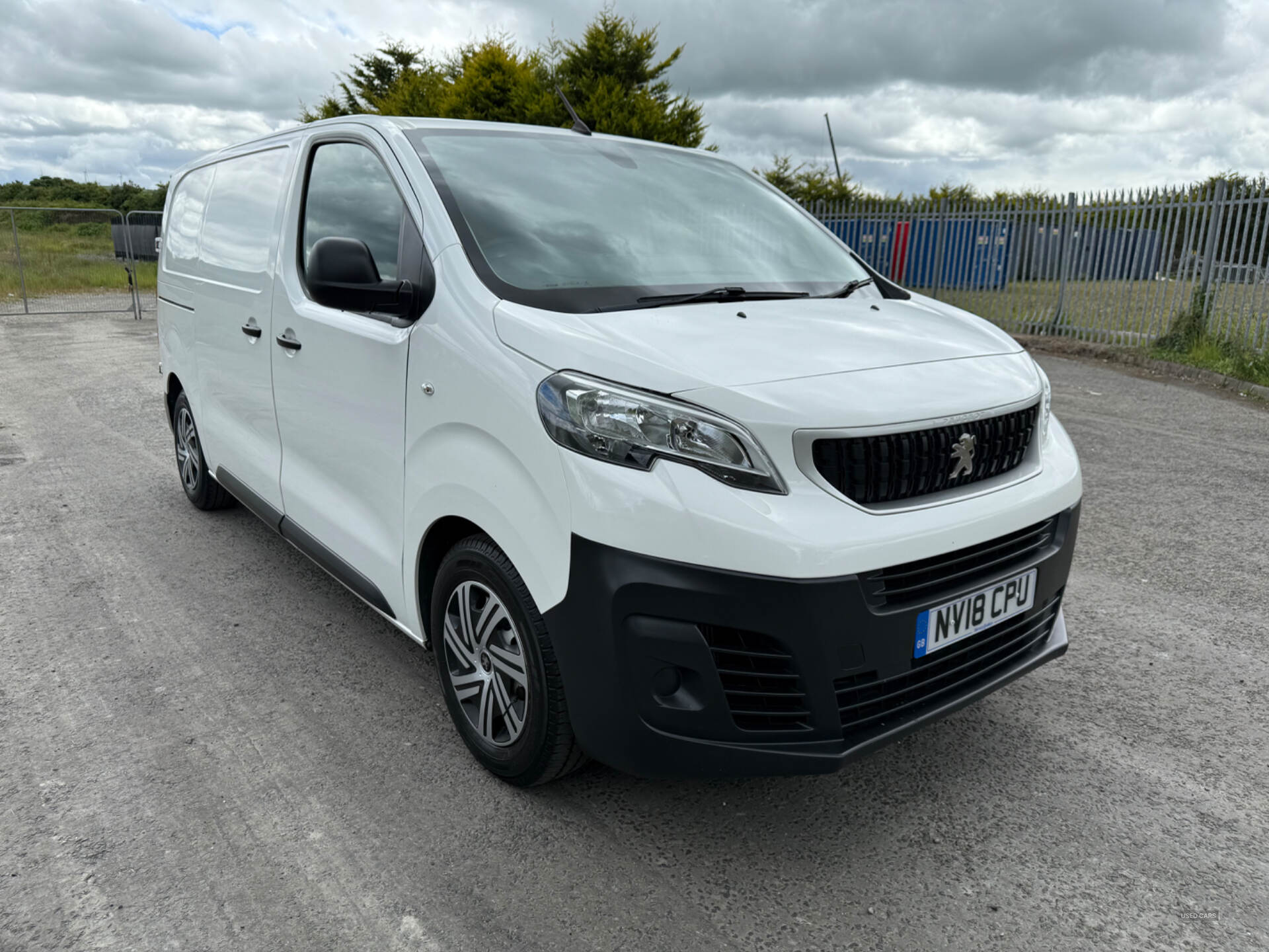 Peugeot Expert STANDARD DIESEL in Derry / Londonderry