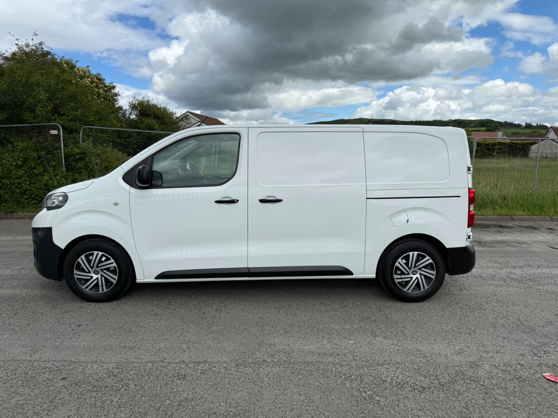 Peugeot Expert STANDARD DIESEL in Derry / Londonderry