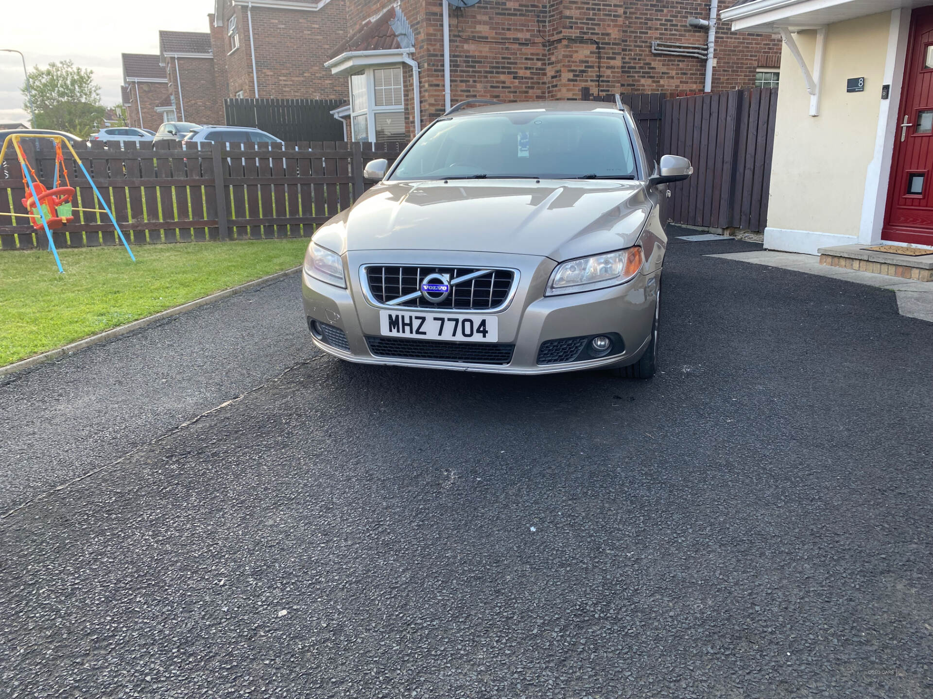 Mar 2010 Volvo V70 2.0D SE 5dr