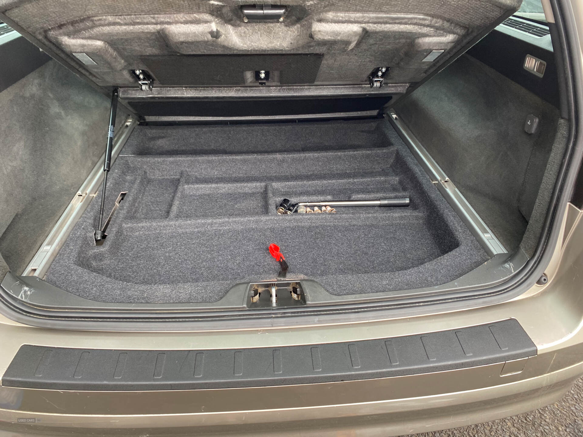 Mar 2010 Volvo V70 2.0D SE 5dr