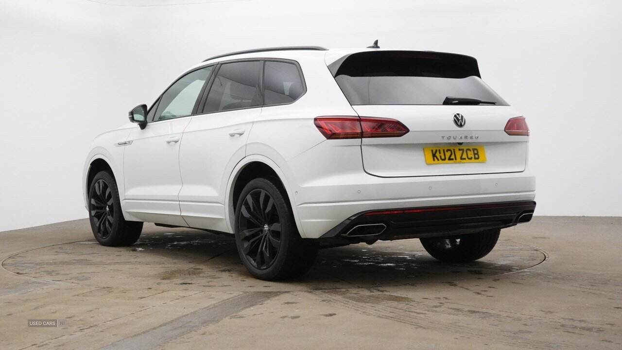 Apr 2021 Volkswagen Touareg 3.0 V6 TDI 4Motion Black Edition 5dr Tip Auto