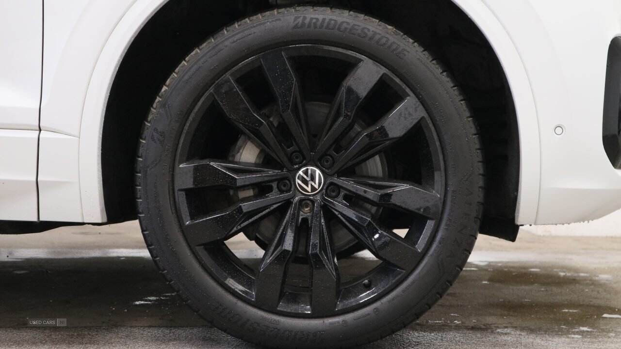 Apr 2021 Volkswagen Touareg 3.0 V6 TDI 4Motion Black Edition 5dr Tip Auto