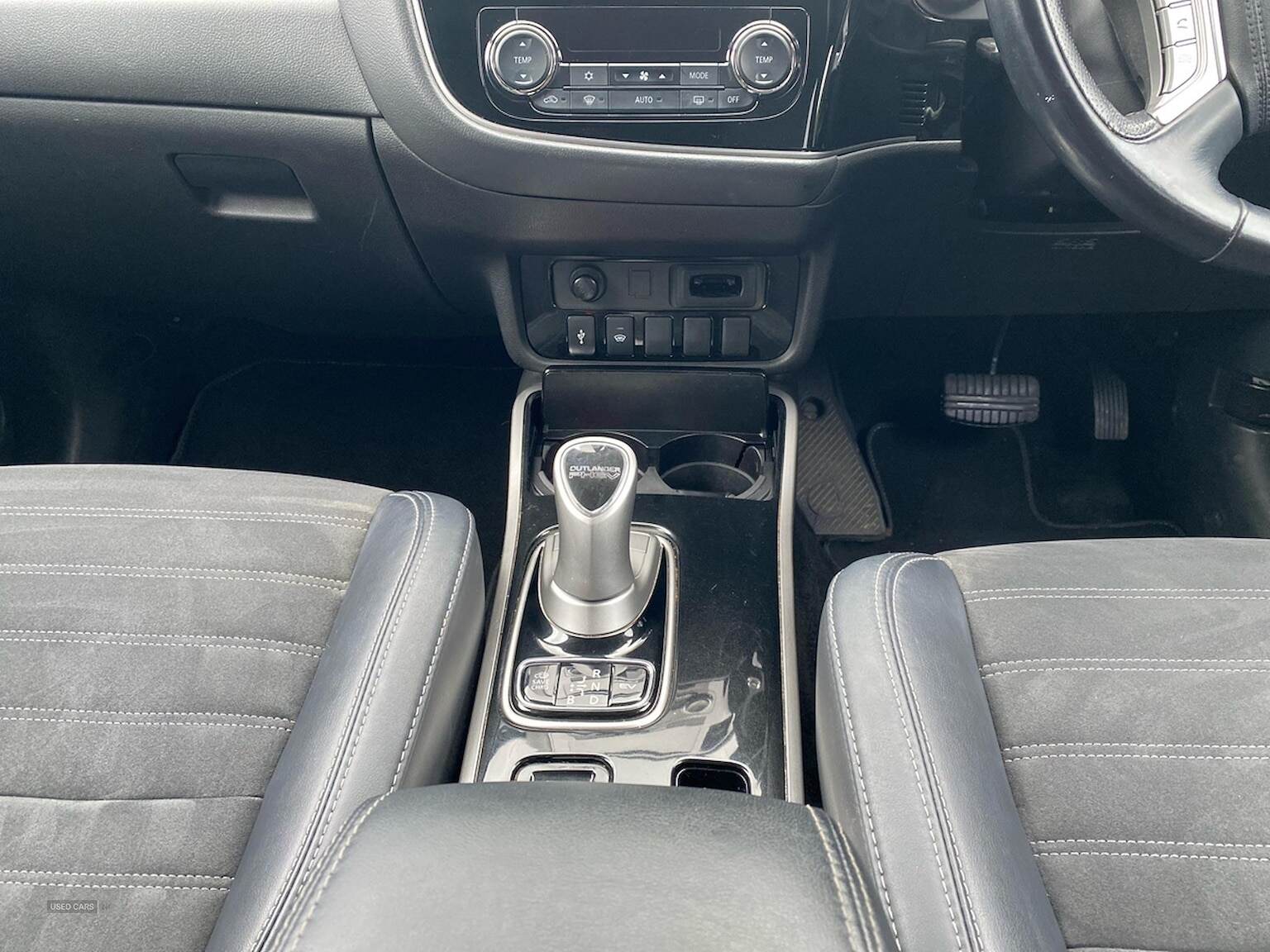 Dec 2018 Mitsubishi Outlander 2.4 Phev Juro 5Dr Auto