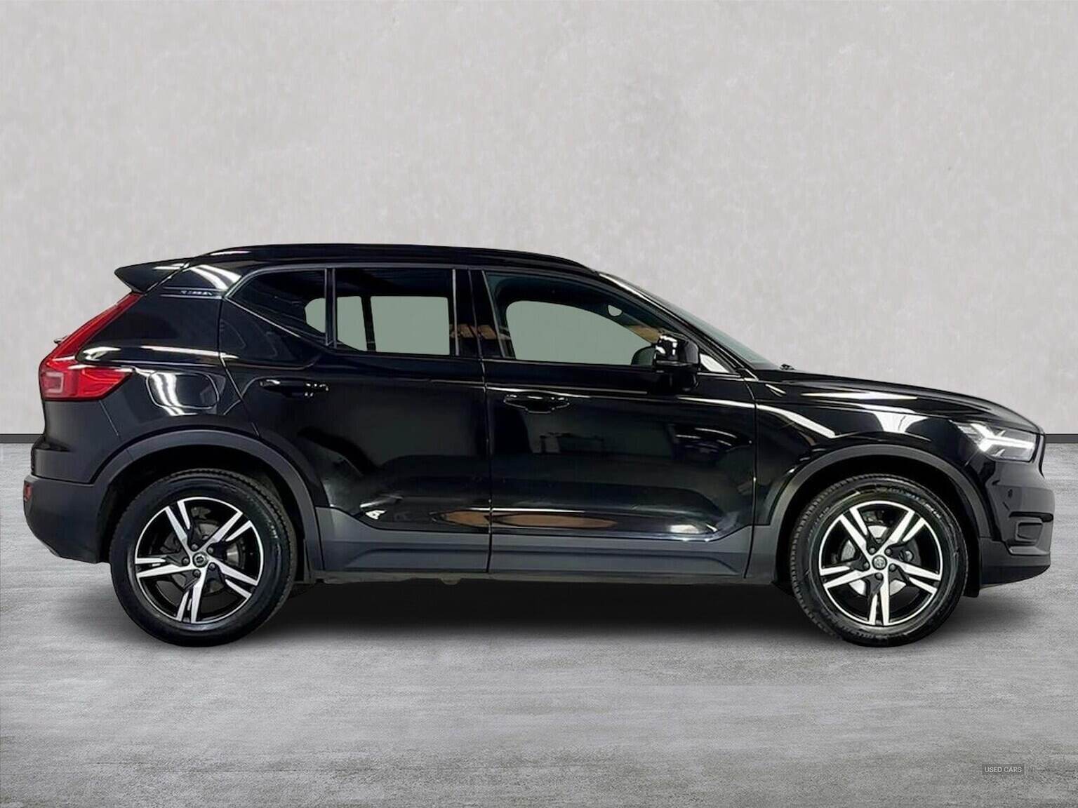 Feb 2020 Volvo XC40 1.5 T3 [163] R Design 5Dr