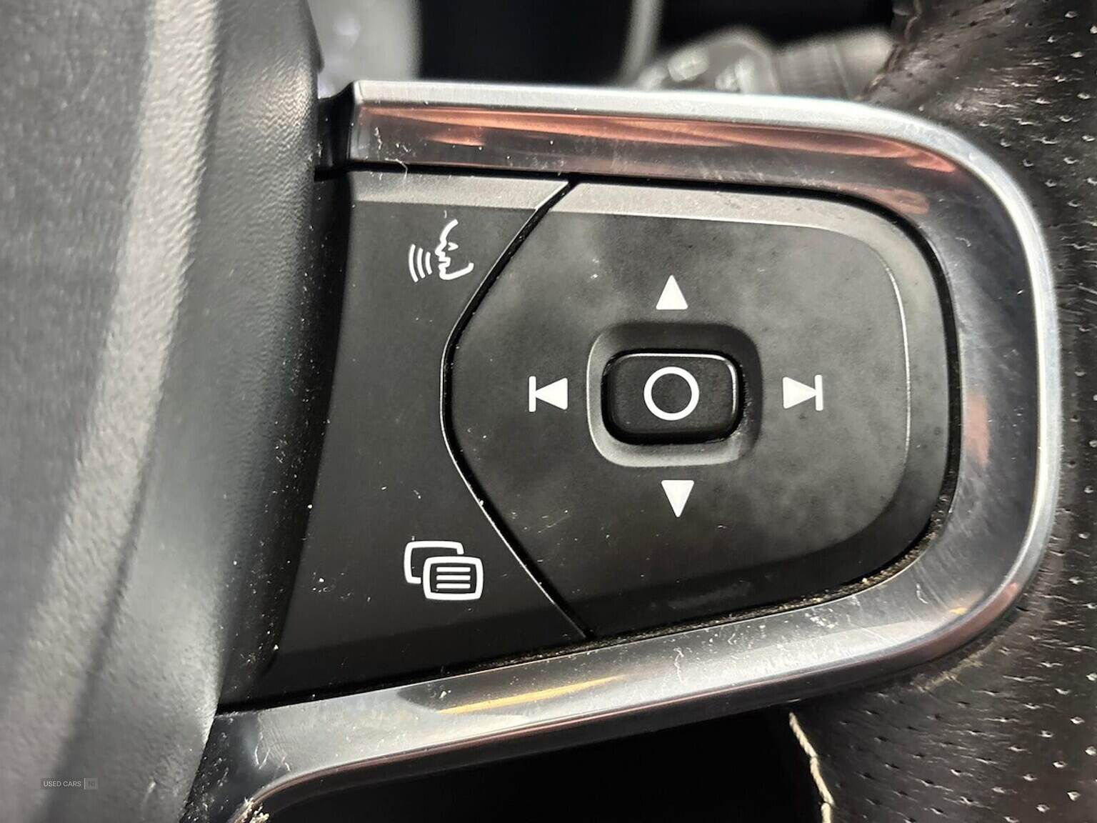 Feb 2020 Volvo XC40 1.5 T3 [163] R Design 5Dr