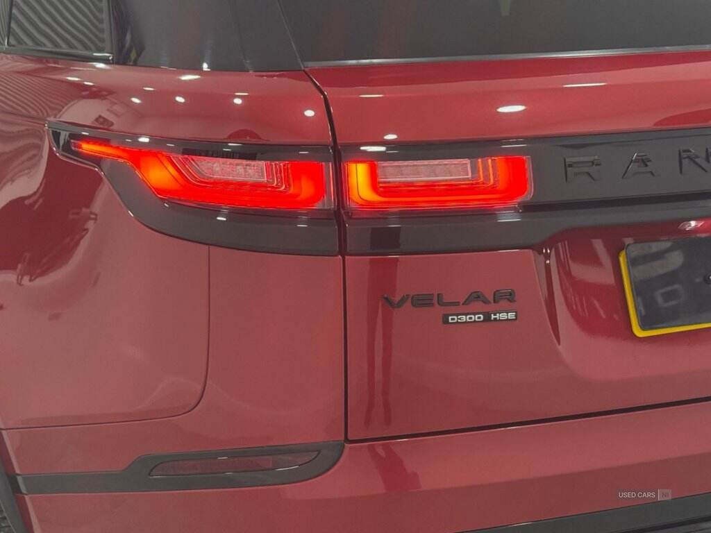 Sep 2018 Land Rover Range Rover Velar 3.0 D300 R-Dynamic HSE 5dr Auto