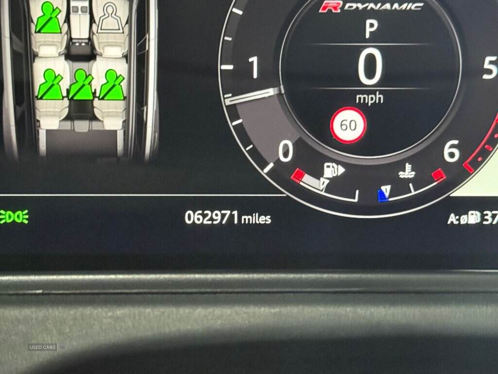 Sep 2018 Land Rover Range Rover Velar 3.0 D300 R-Dynamic HSE 5dr Auto