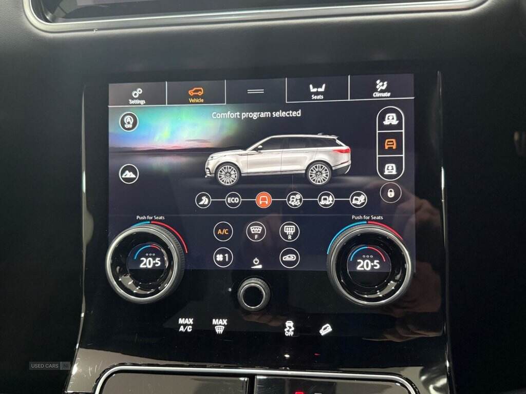 Sep 2018 Land Rover Range Rover Velar 3.0 D300 R-Dynamic HSE 5dr Auto