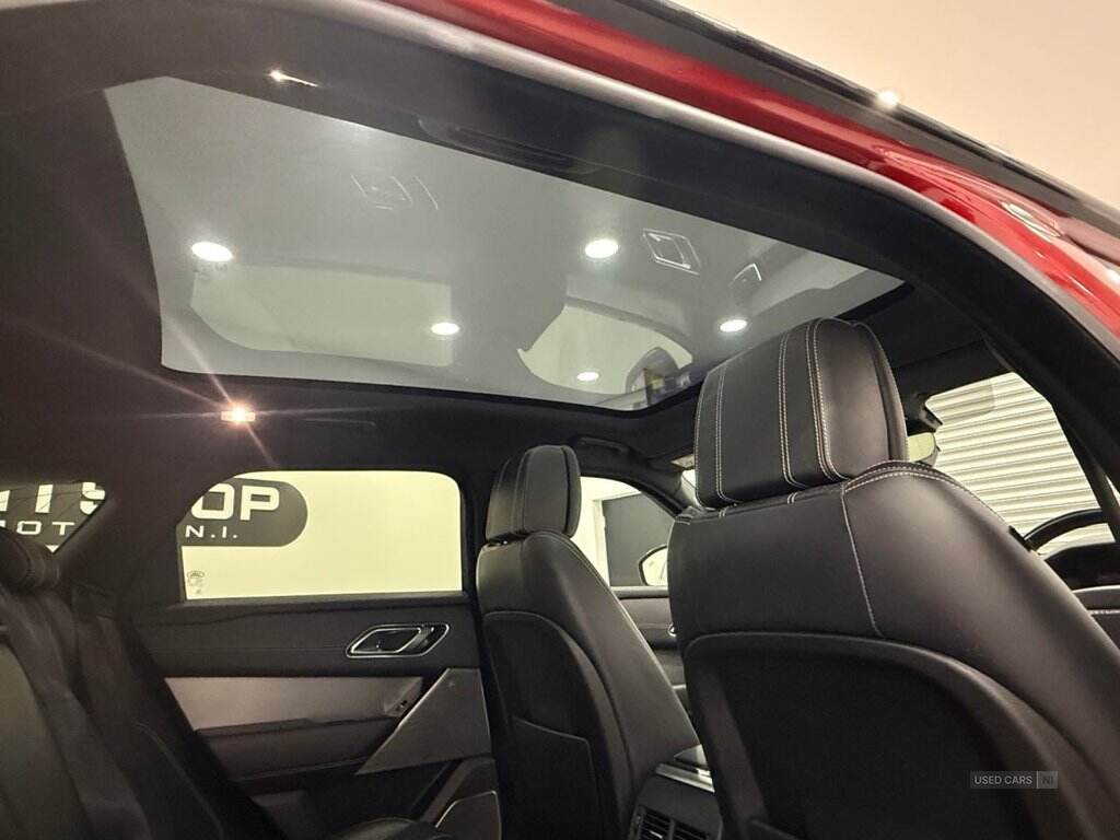 Sep 2018 Land Rover Range Rover Velar 3.0 D300 R-Dynamic HSE 5dr Auto