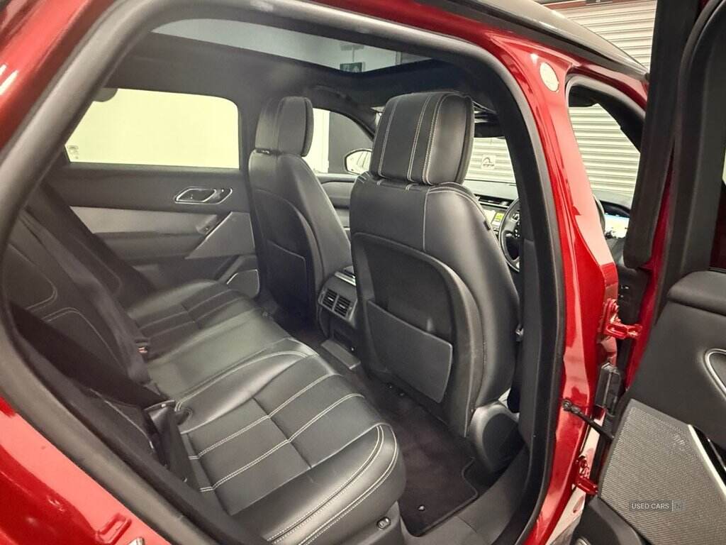 Sep 2018 Land Rover Range Rover Velar 3.0 D300 R-Dynamic HSE 5dr Auto