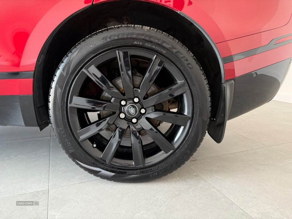 Sep 2018 Land Rover Range Rover Velar 3.0 D300 R-Dynamic HSE 5dr Auto