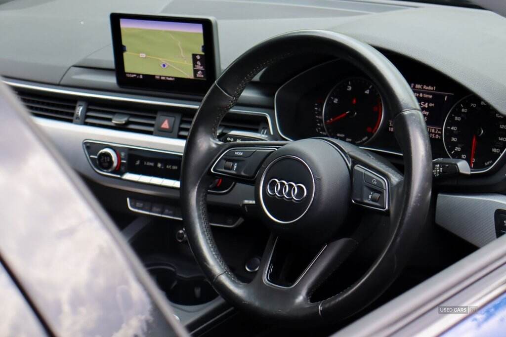 Dec 2016 Audi A4 2.0 TDI Ultra SE 4dr