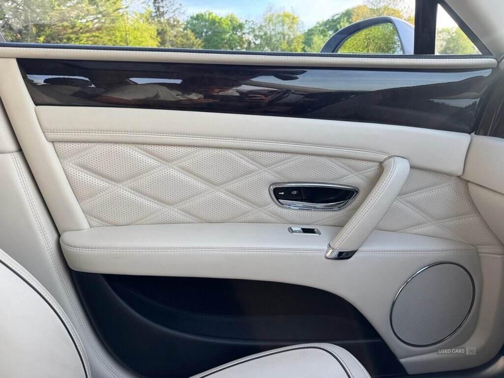 Jan 2014 Bentley Flying Spur 6.0 W12 4dr Auto
