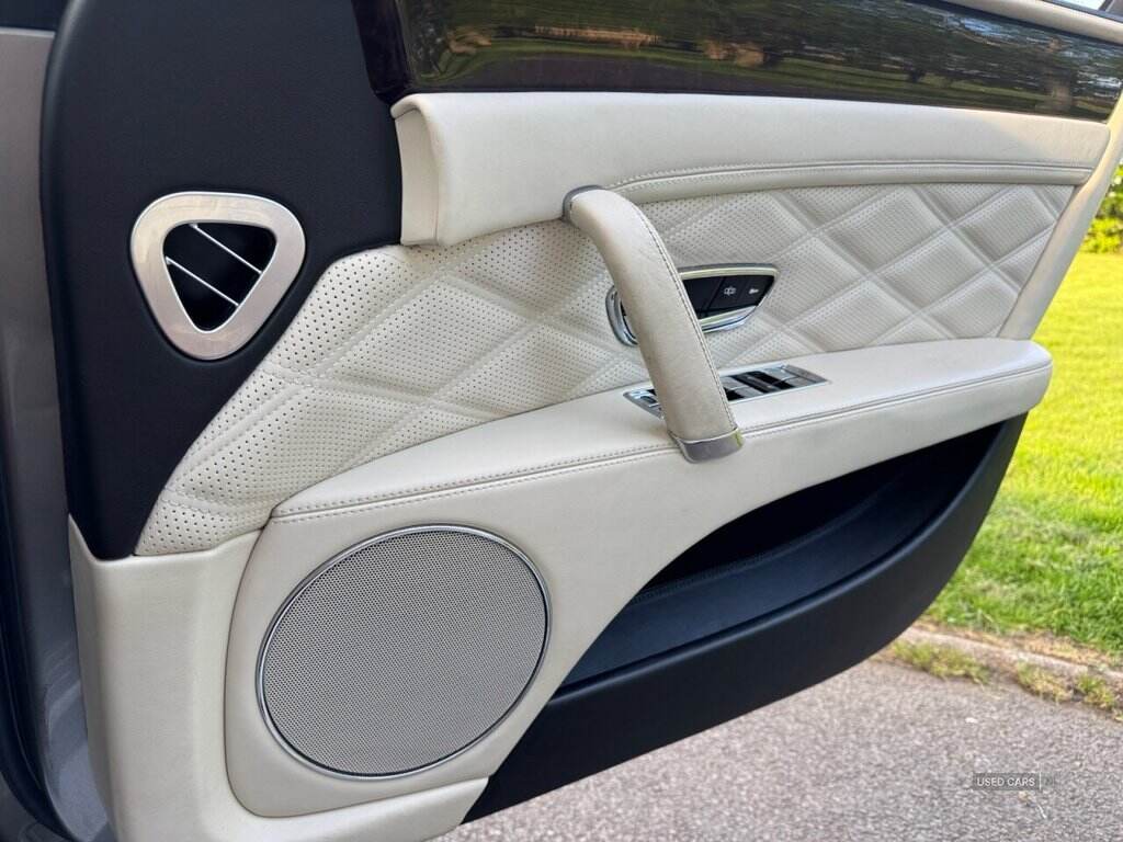 Jan 2014 Bentley Flying Spur 6.0 W12 4dr Auto