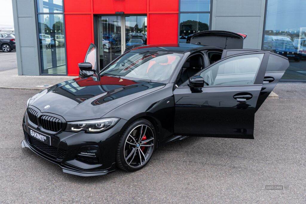 Jun 2022 BMW 3 Series 330d MHT M Sport 4dr Step Auto