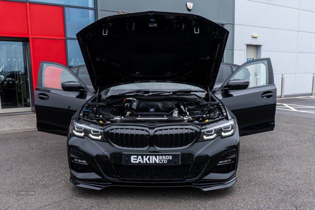 Jun 2022 BMW 3 Series 330d MHT M Sport 4dr Step Auto
