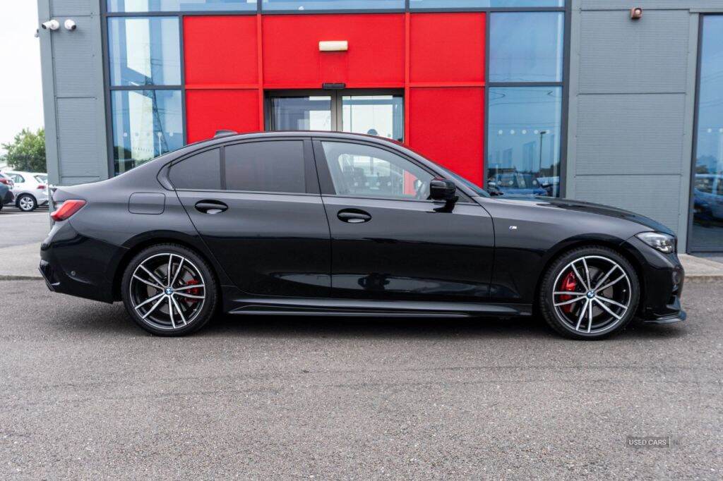 Jun 2022 BMW 3 Series 330d MHT M Sport 4dr Step Auto