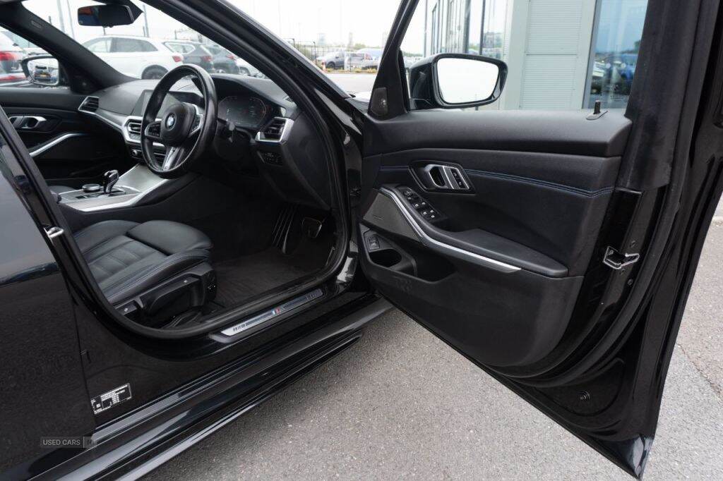 Jun 2022 BMW 3 Series 330d MHT M Sport 4dr Step Auto