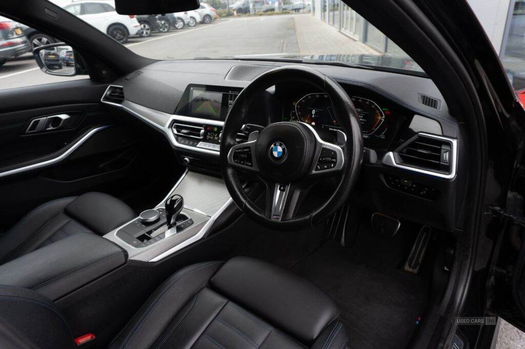Jun 2022 BMW 3 Series 330d MHT M Sport 4dr Step Auto