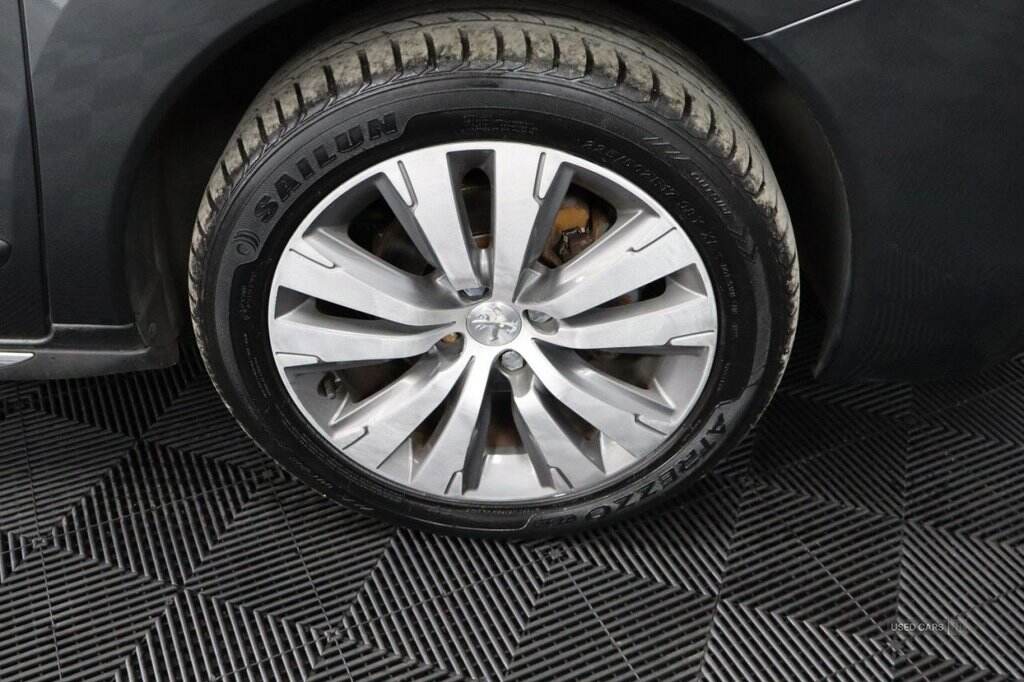 Oct 2014 Peugeot 3008 1.6 HDi Active 5dr