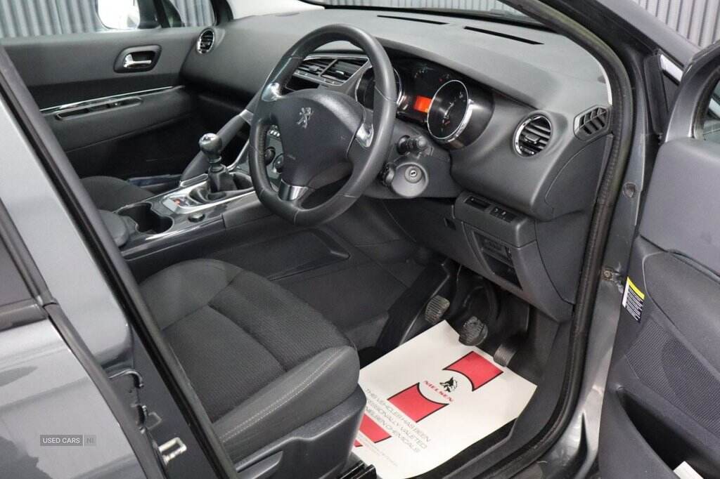 Oct 2014 Peugeot 3008 1.6 HDi Active 5dr