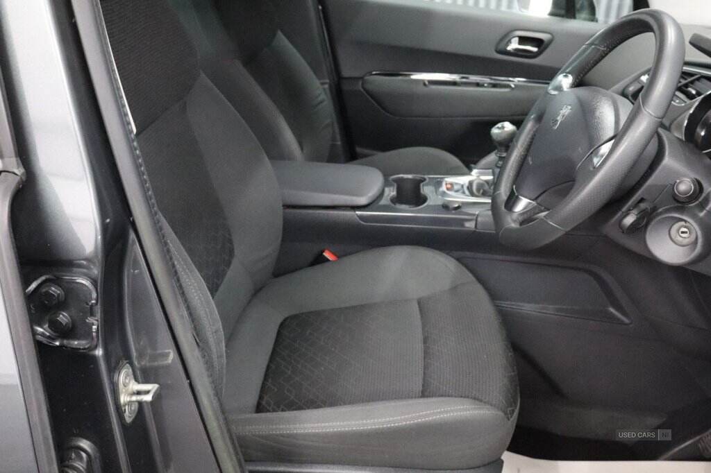 Oct 2014 Peugeot 3008 1.6 HDi Active 5dr