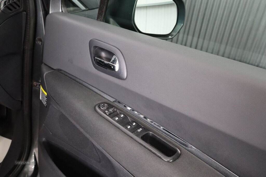 Oct 2014 Peugeot 3008 1.6 HDi Active 5dr