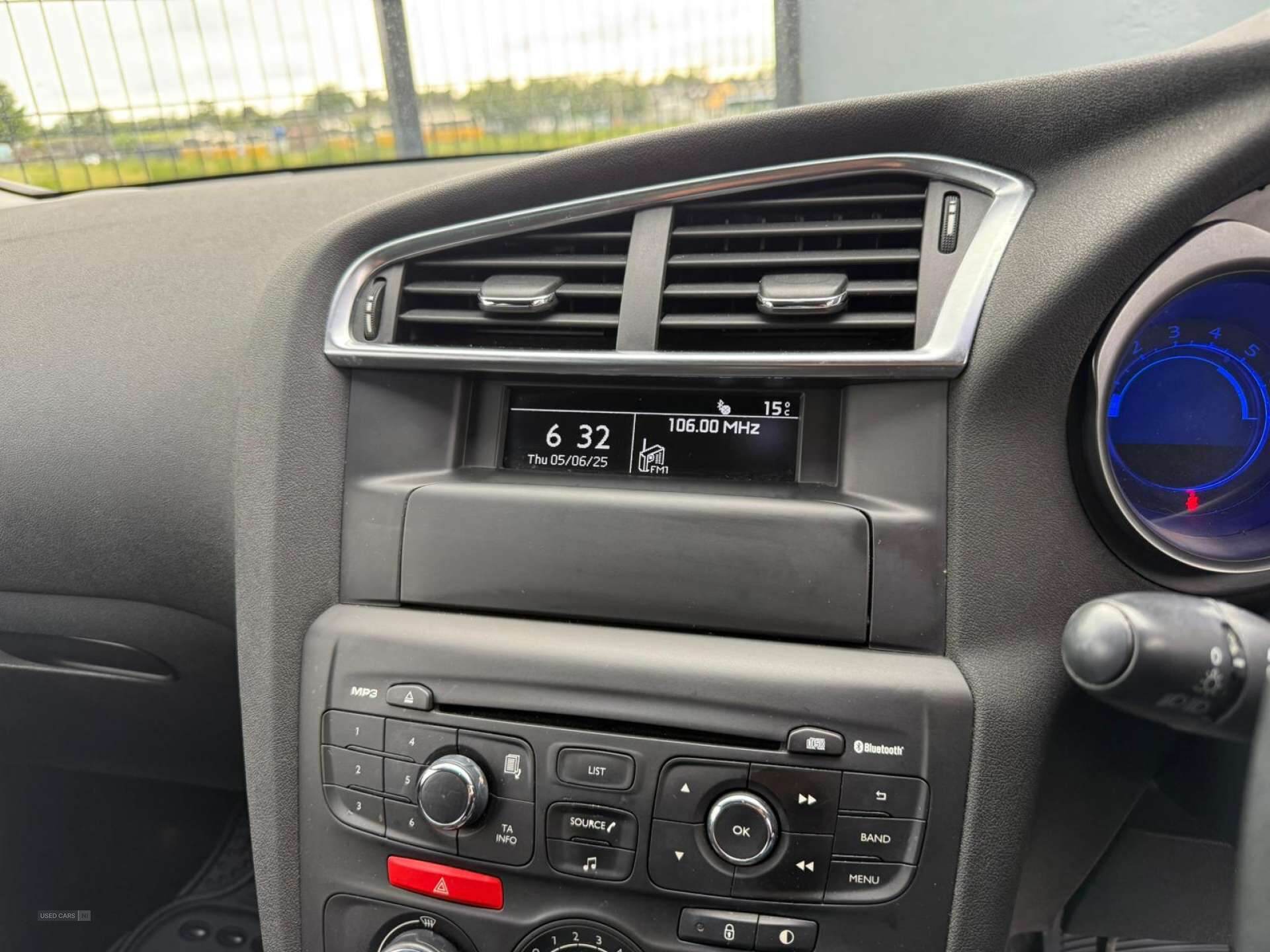 Jan 2016 Citroen C4 1.6 BlueHDi Feel 5dr