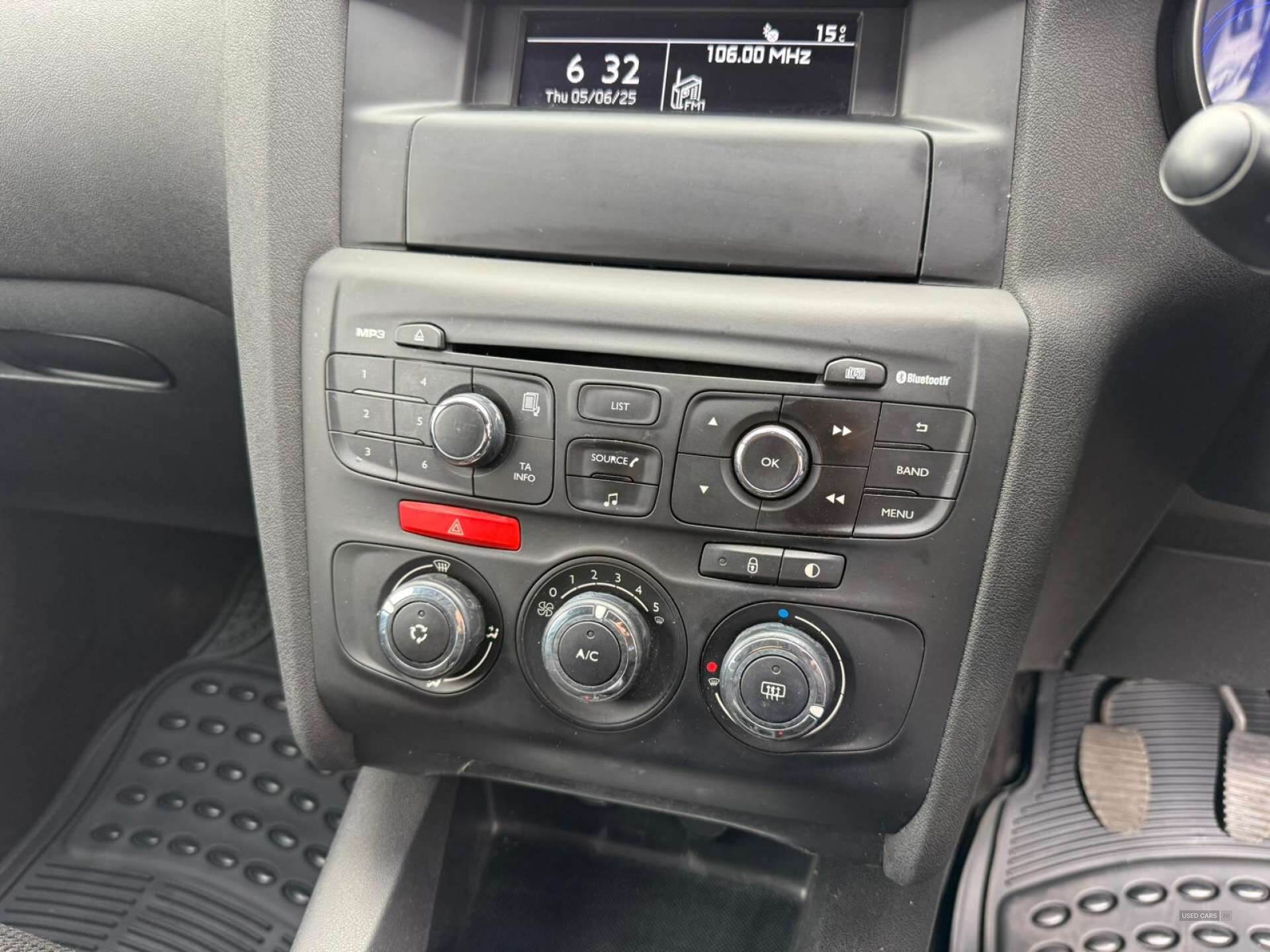 Jan 2016 Citroen C4 1.6 BlueHDi Feel 5dr
