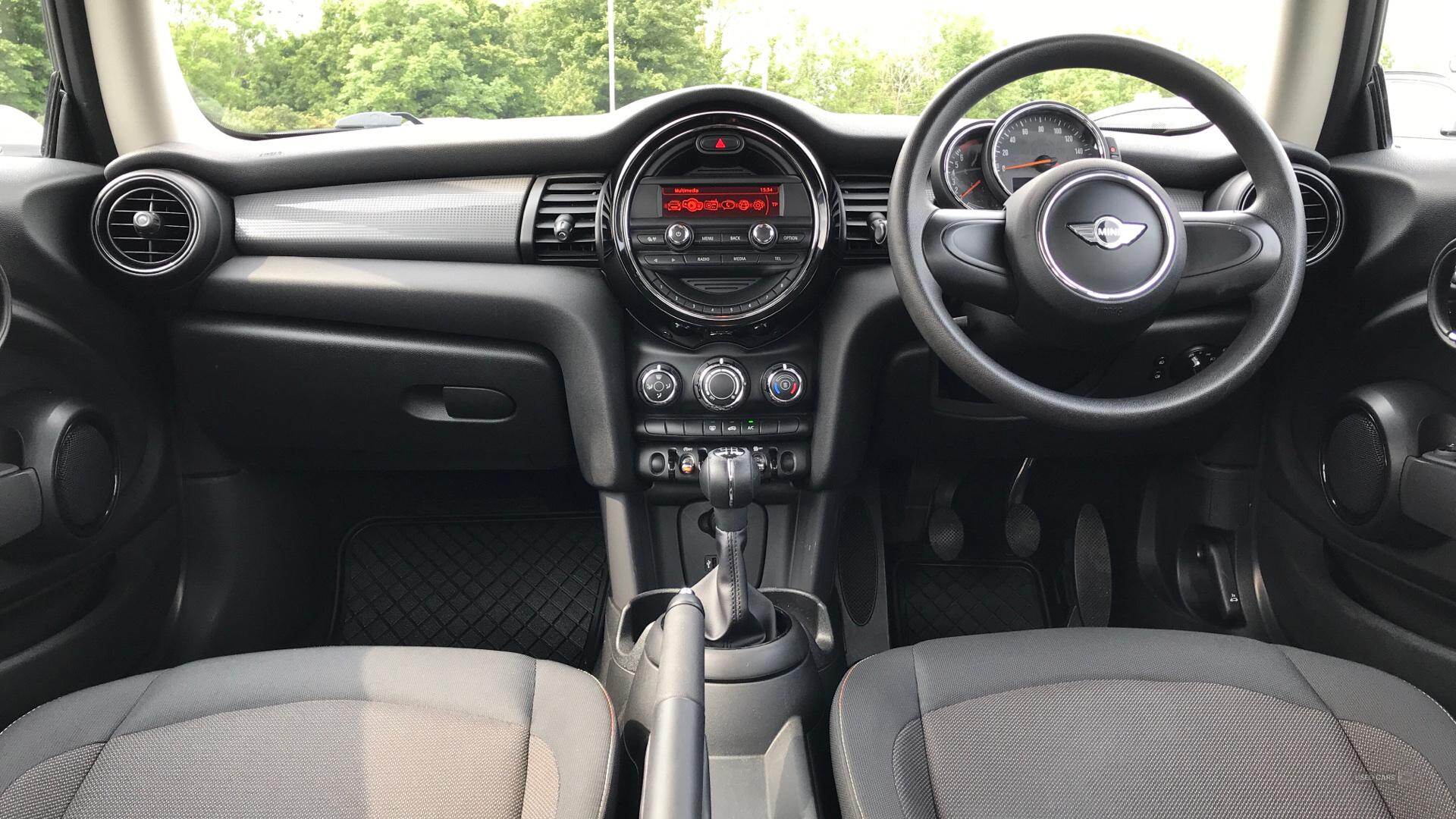Mar 2017 MINI Hatch Cooper 1.5 Cooper 3dr