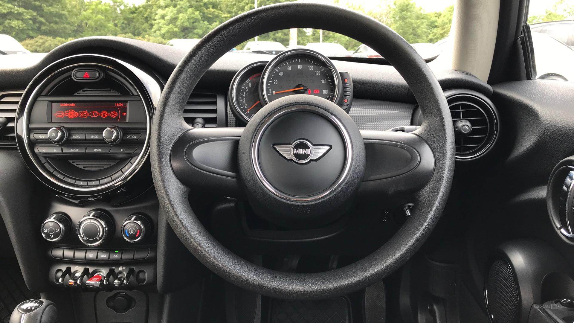 Mar 2017 MINI Hatch Cooper 1.5 Cooper 3dr