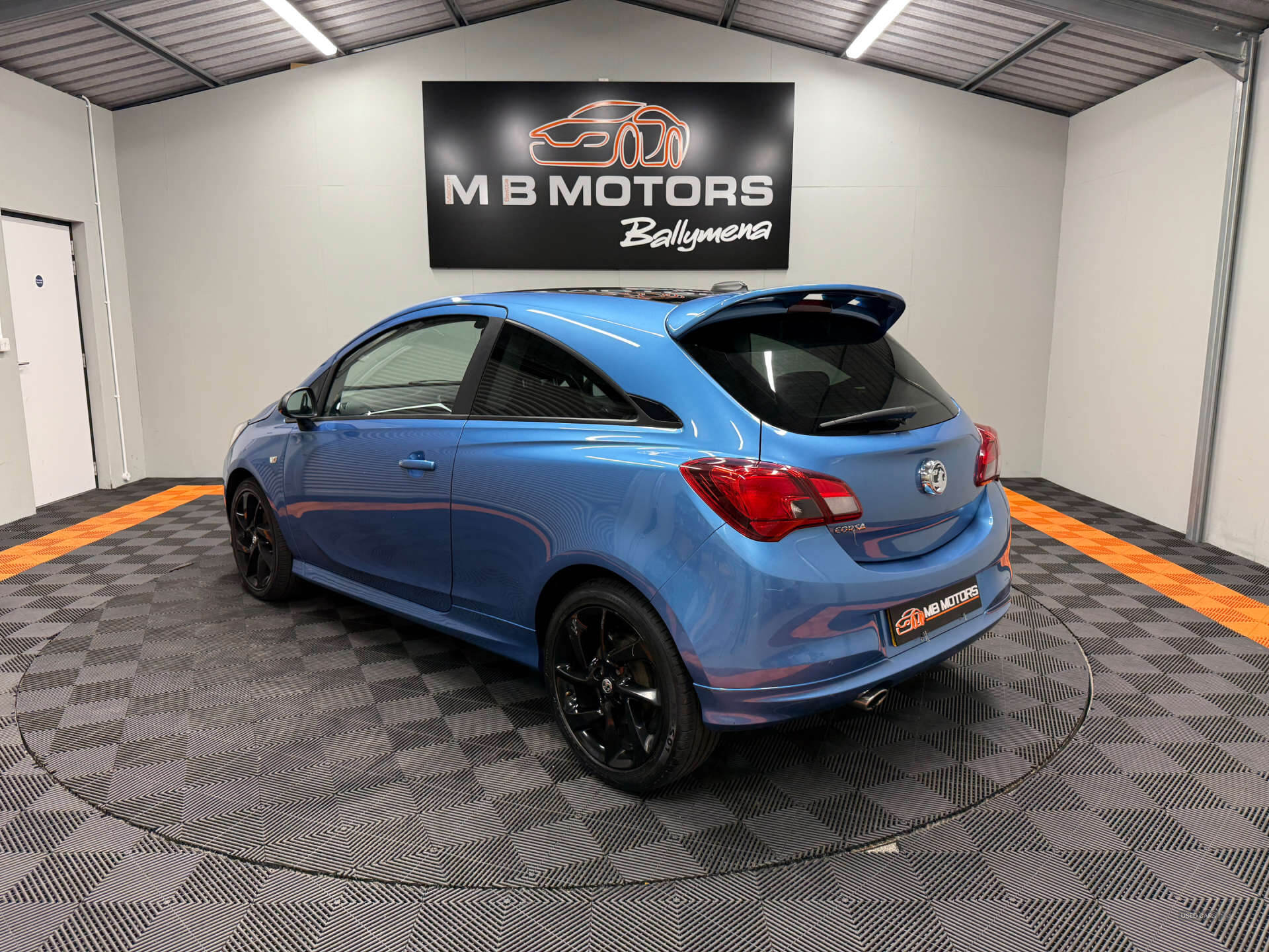 Mar 2019 Vauxhall Corsa 1.4 SRi Vx-line Nav Black 3dr