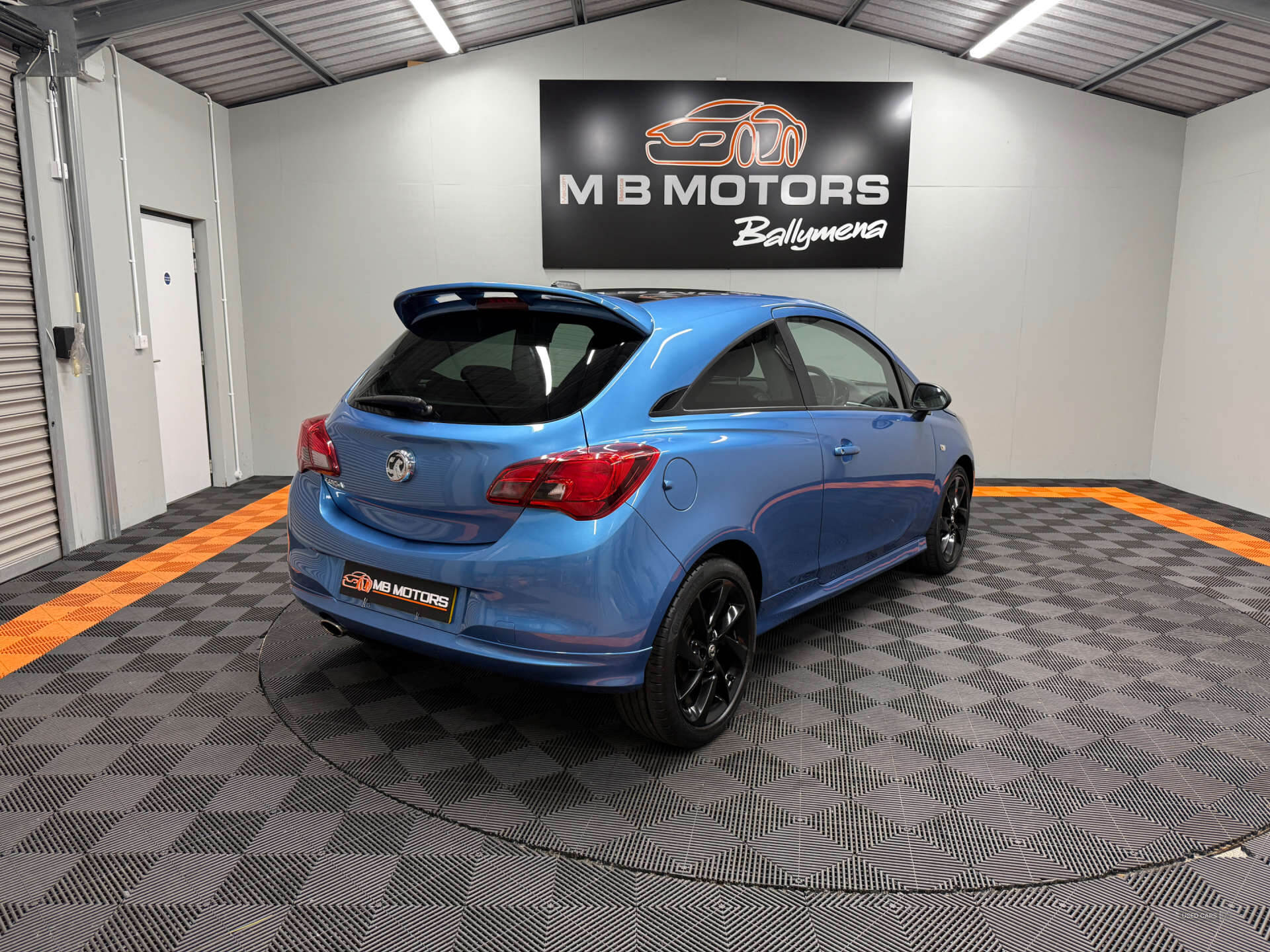 Mar 2019 Vauxhall Corsa 1.4 SRi Vx-line Nav Black 3dr