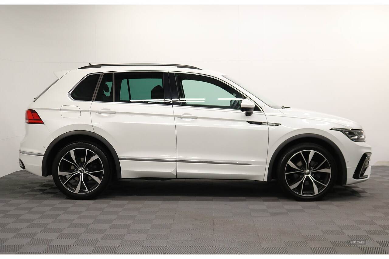 Apr 2022 Volkswagen Tiguan 2.0 TDI R-Line 5dr DSG