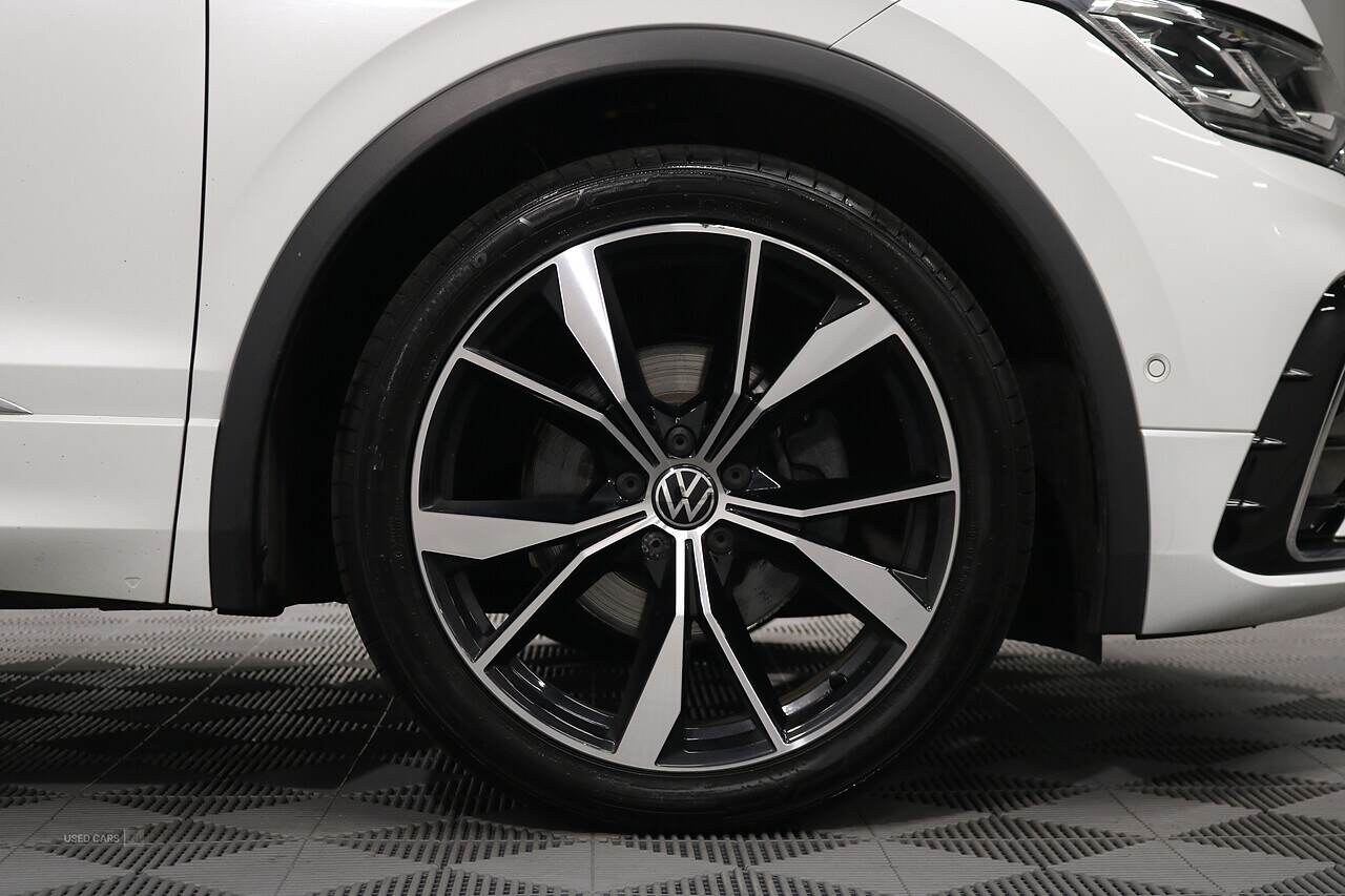 Apr 2022 Volkswagen Tiguan 2.0 TDI R-Line 5dr DSG