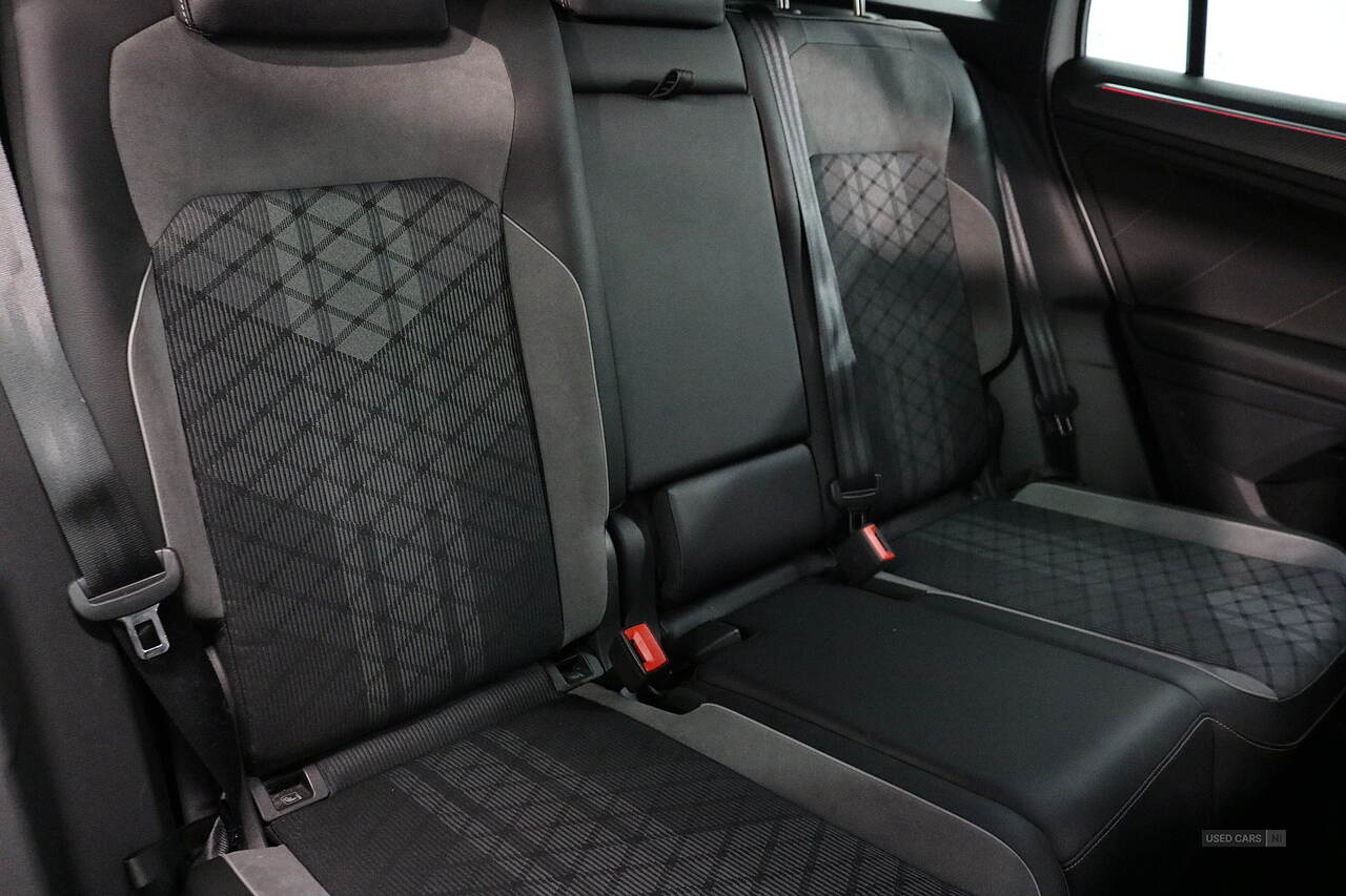 Apr 2022 Volkswagen Tiguan 2.0 TDI R-Line 5dr DSG