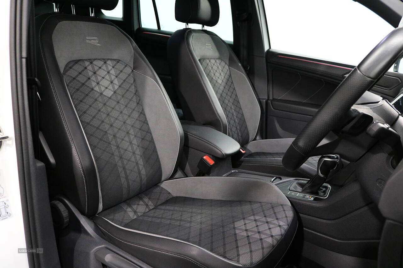 Apr 2022 Volkswagen Tiguan 2.0 TDI R-Line 5dr DSG