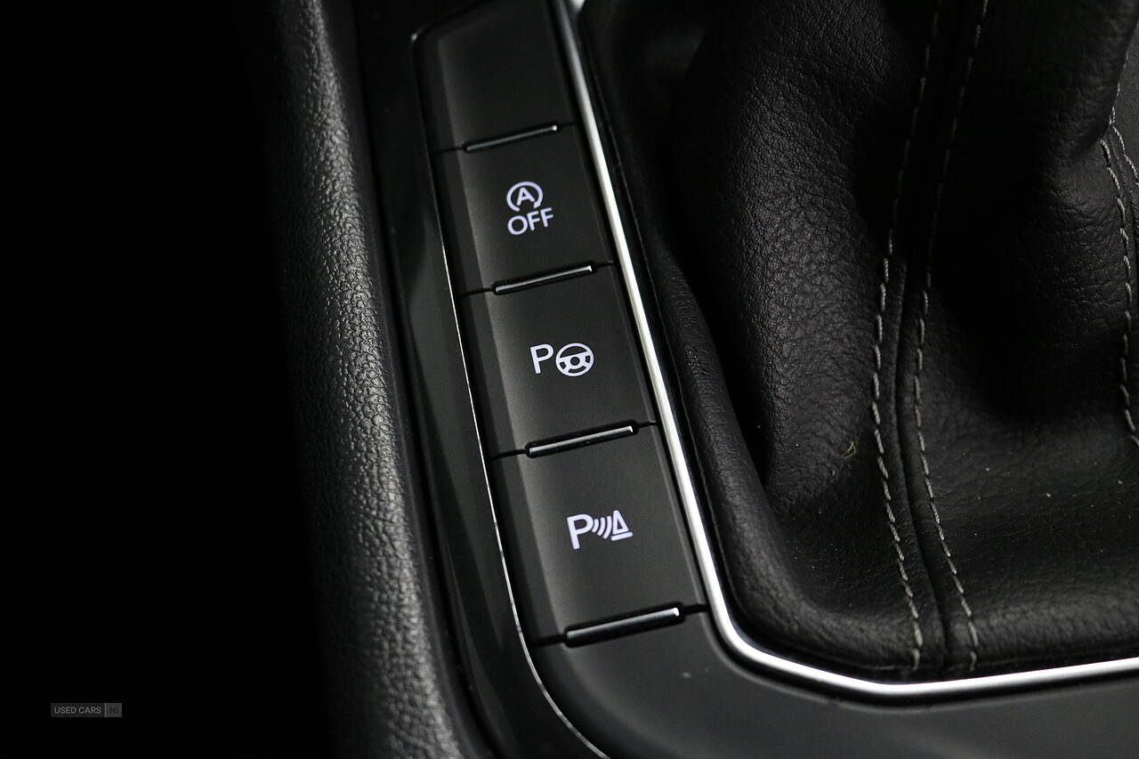 Apr 2022 Volkswagen Tiguan 2.0 TDI R-Line 5dr DSG
