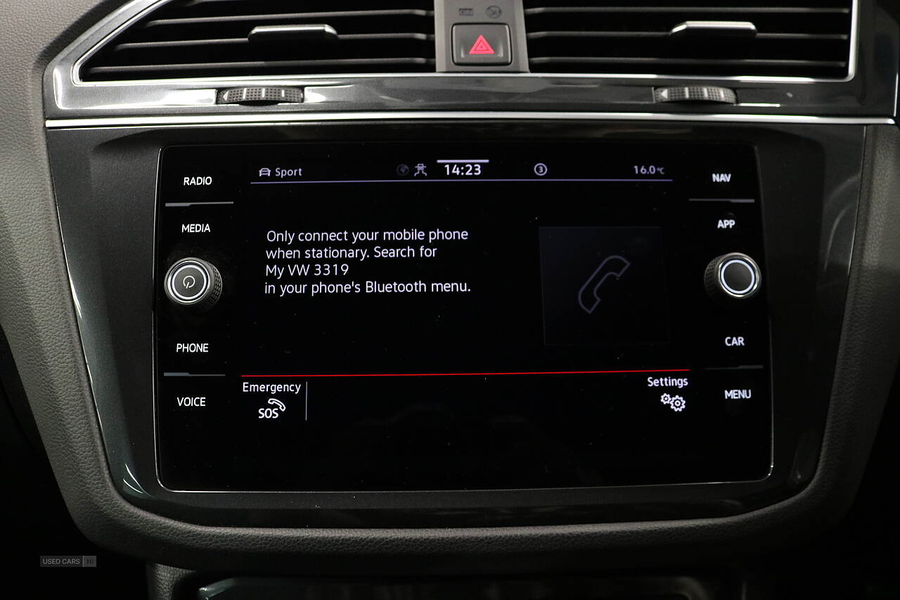 Apr 2022 Volkswagen Tiguan 2.0 TDI R-Line 5dr DSG