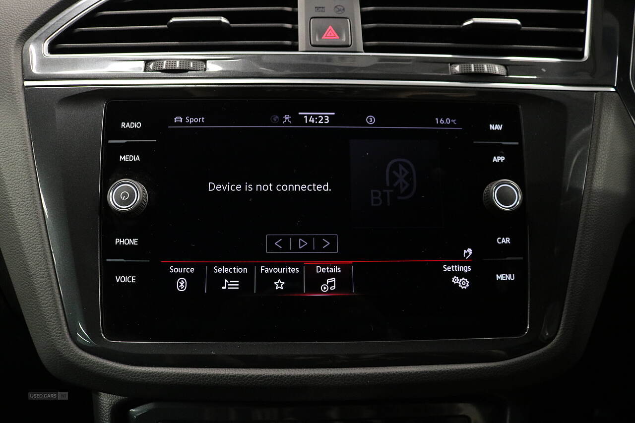Apr 2022 Volkswagen Tiguan 2.0 TDI R-Line 5dr DSG