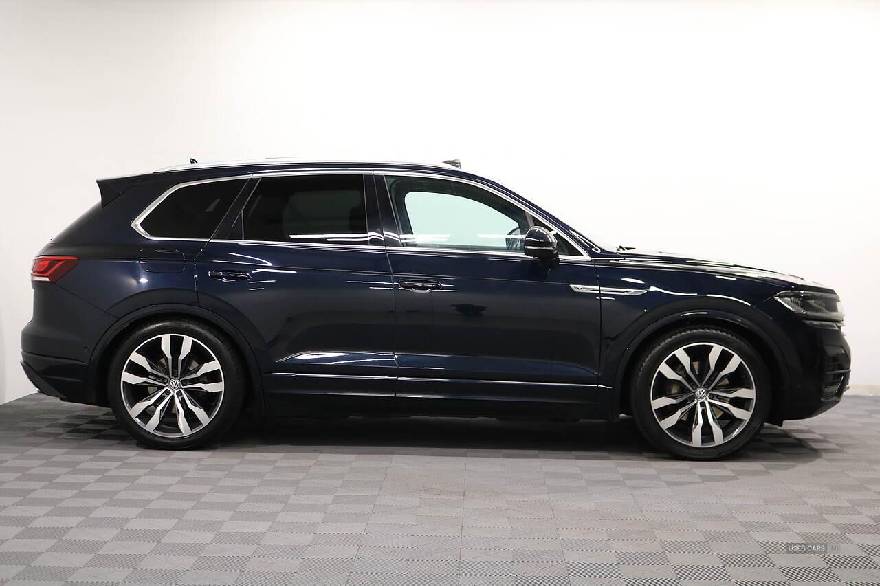 Apr 2019 Volkswagen Touareg 3.0 V6 TDI 4Motion R-Line Tech 5dr Tip Auto