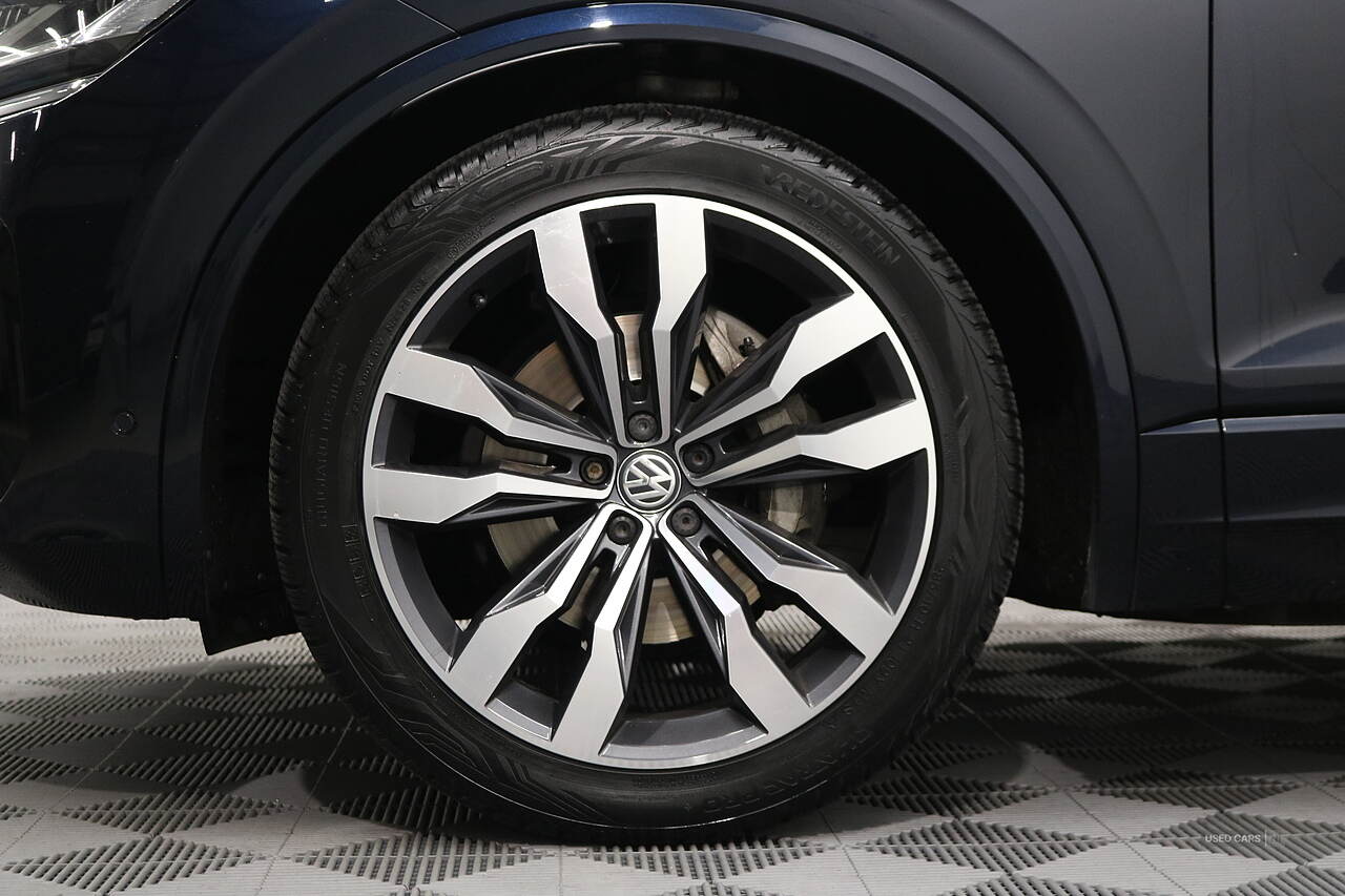Apr 2019 Volkswagen Touareg 3.0 V6 TDI 4Motion R-Line Tech 5dr Tip Auto