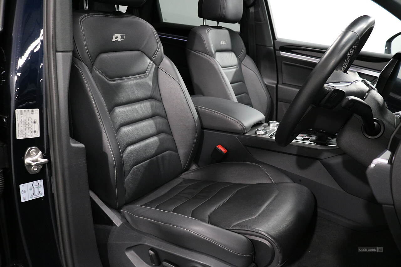 Apr 2019 Volkswagen Touareg 3.0 V6 TDI 4Motion R-Line Tech 5dr Tip Auto