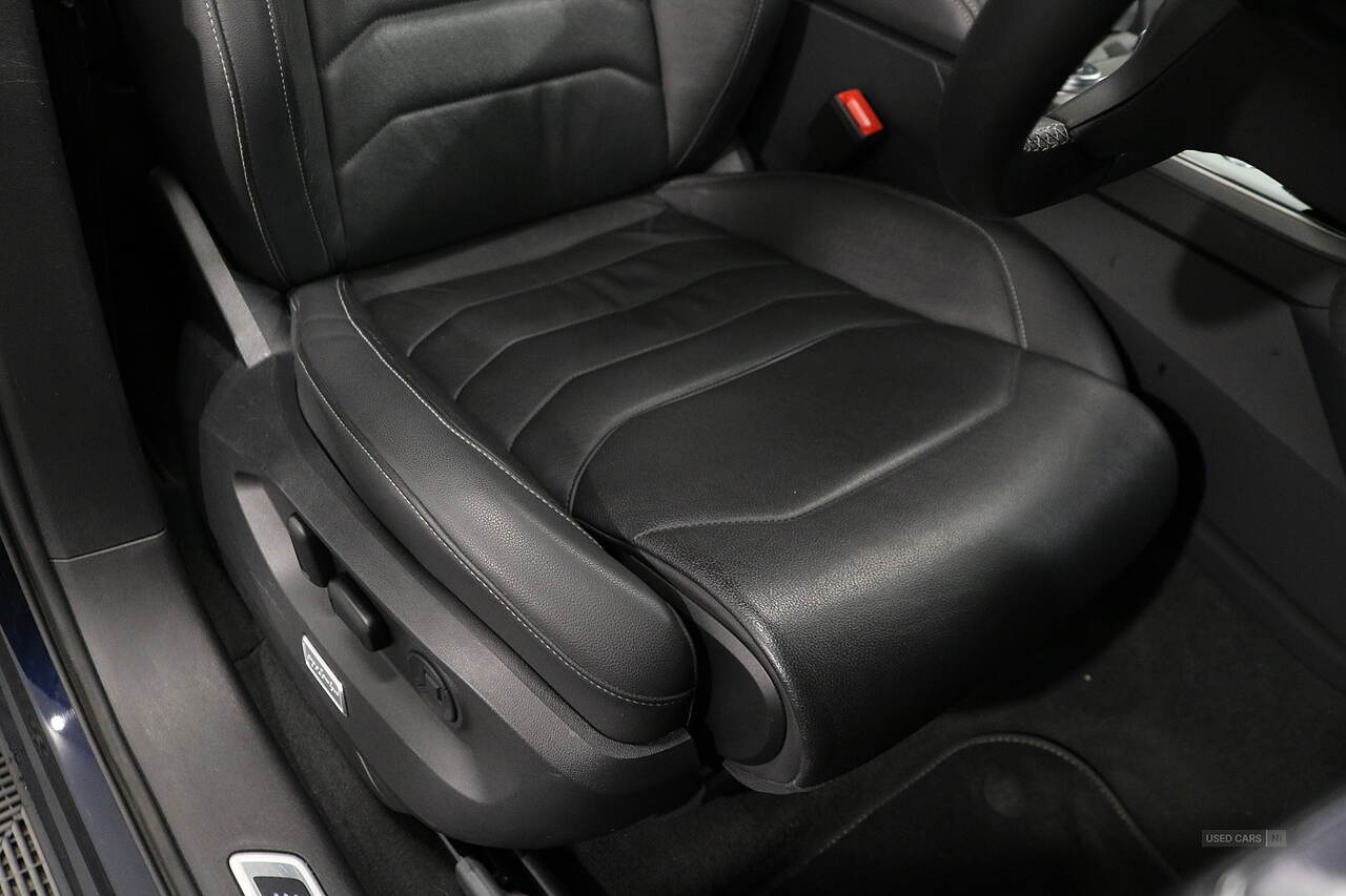 Apr 2019 Volkswagen Touareg 3.0 V6 TDI 4Motion R-Line Tech 5dr Tip Auto
