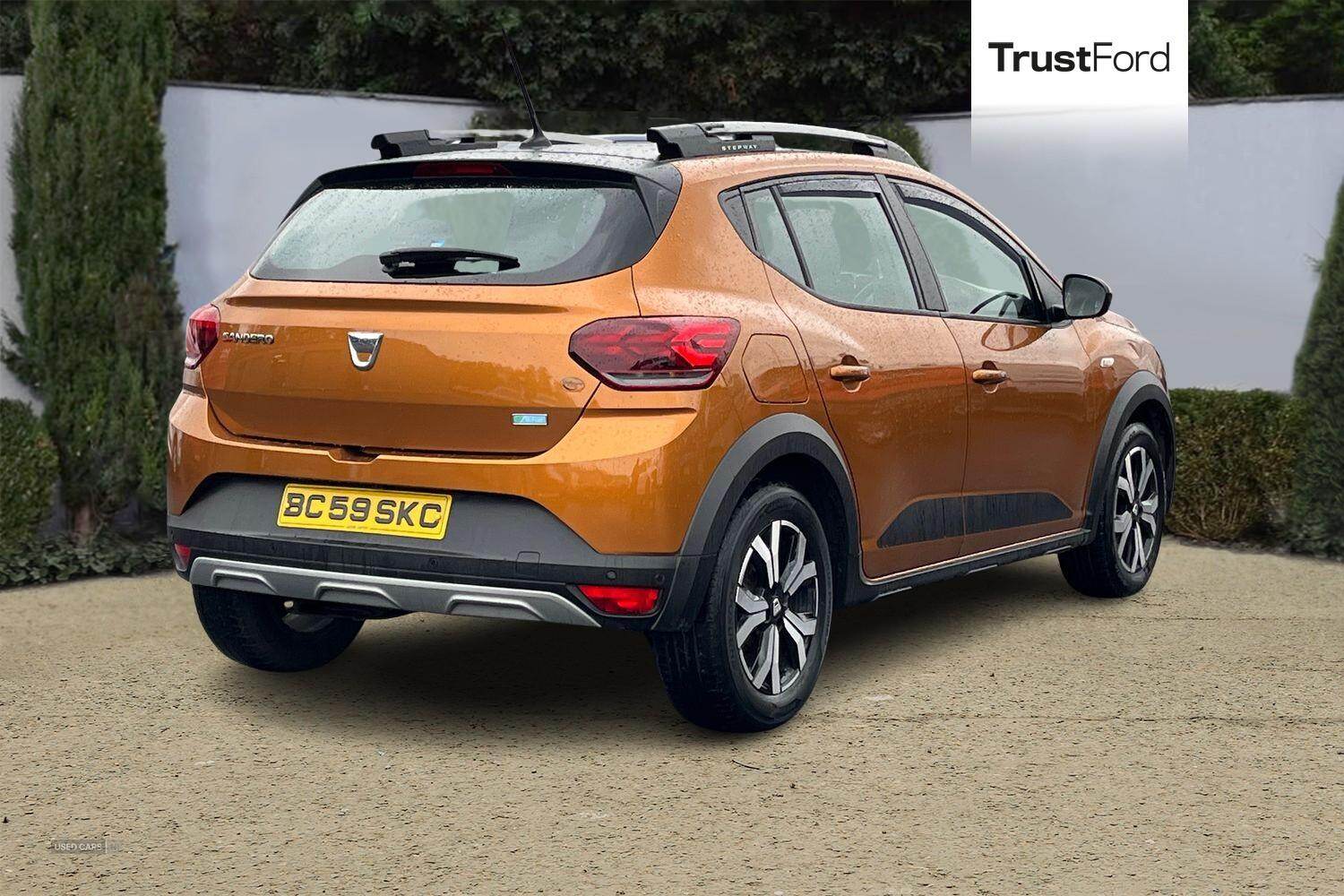Apr 2021 Dacia Sandero Stepway 1.0 TCe Bi-Fuel Prestige 5dr